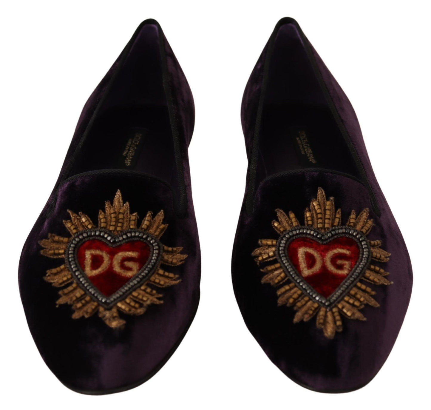 Dolce & Gabbana Schicke lilafarbene Loafers aus Samt mit Herz-Detail