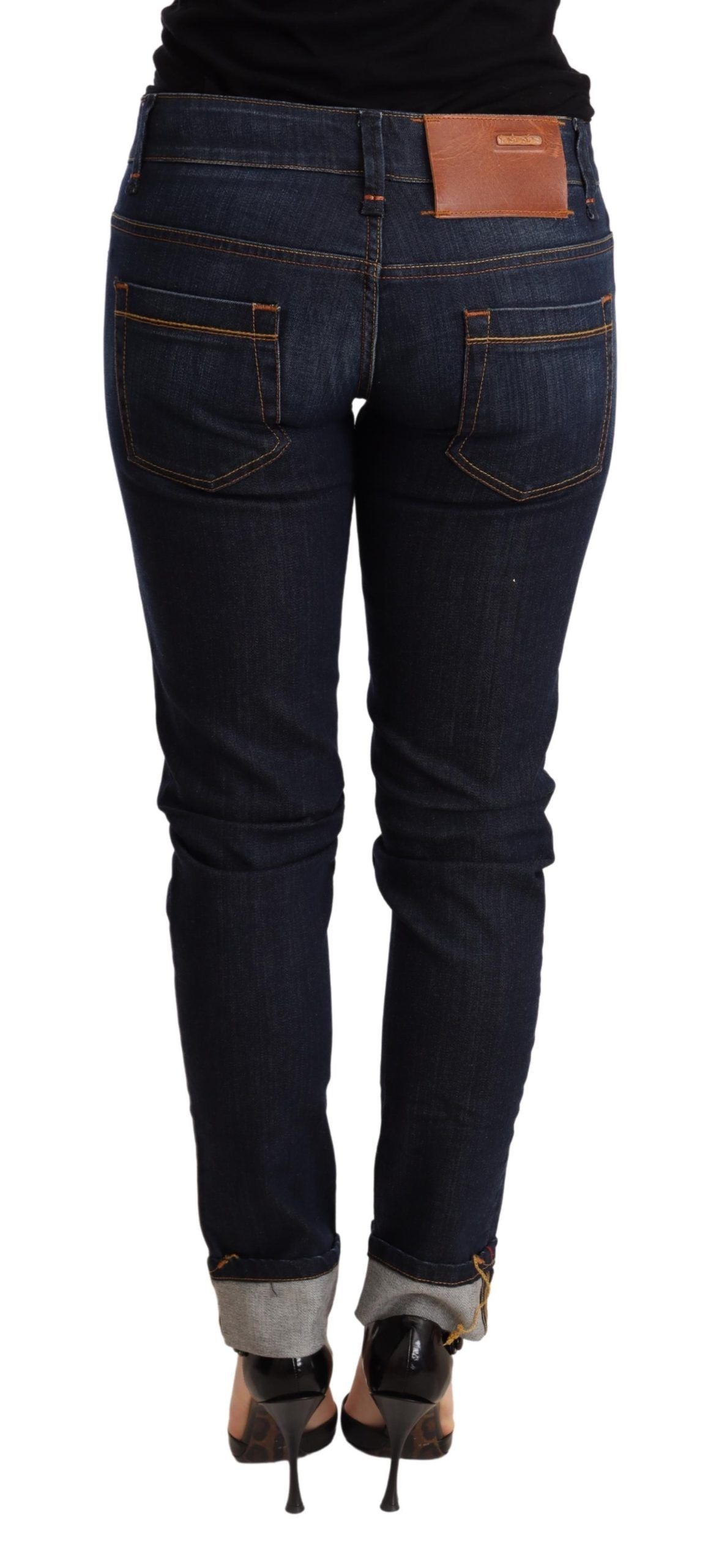 Eight chic dark blue skinny jeans