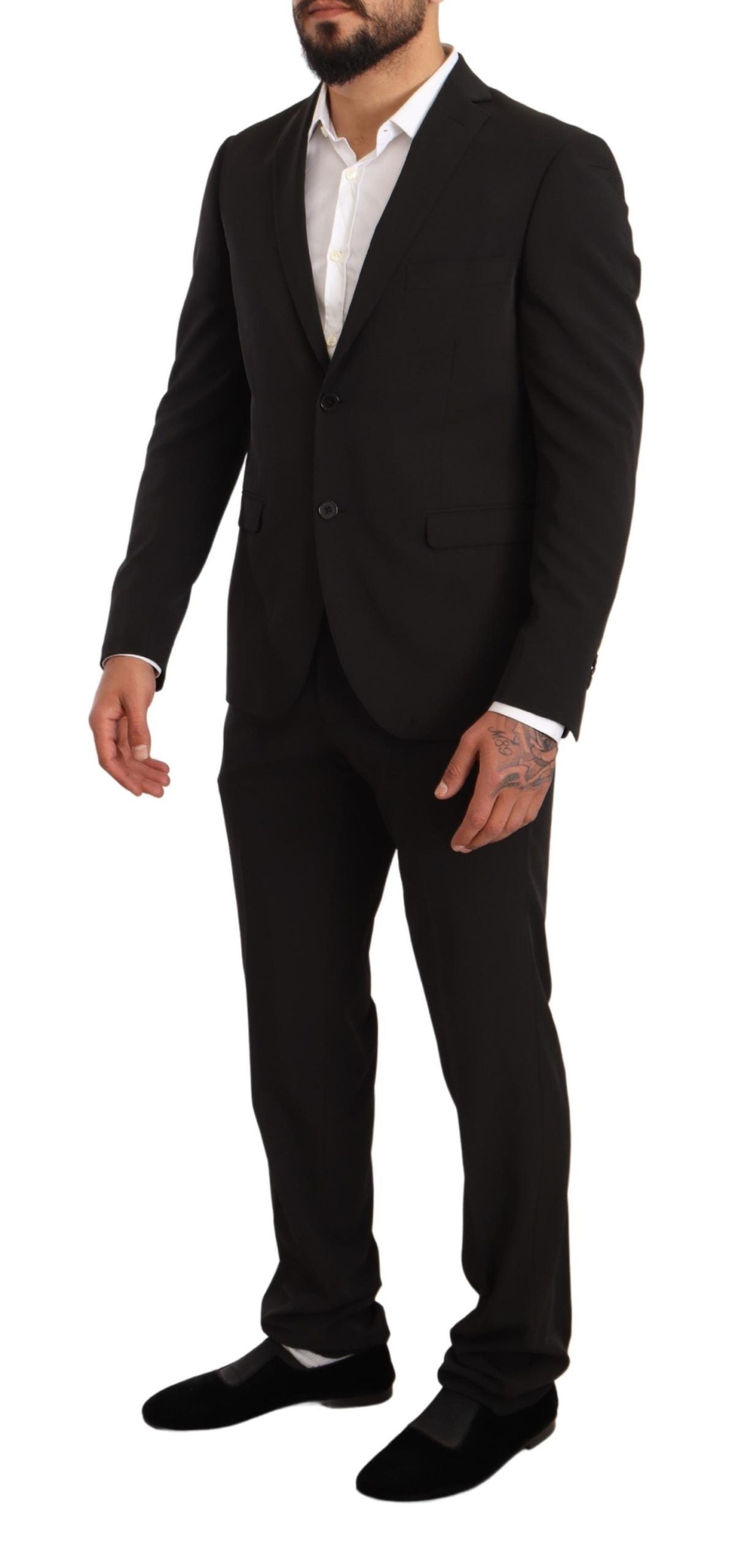 Domenico Tagliente Elegant black two-piece slim fit suit