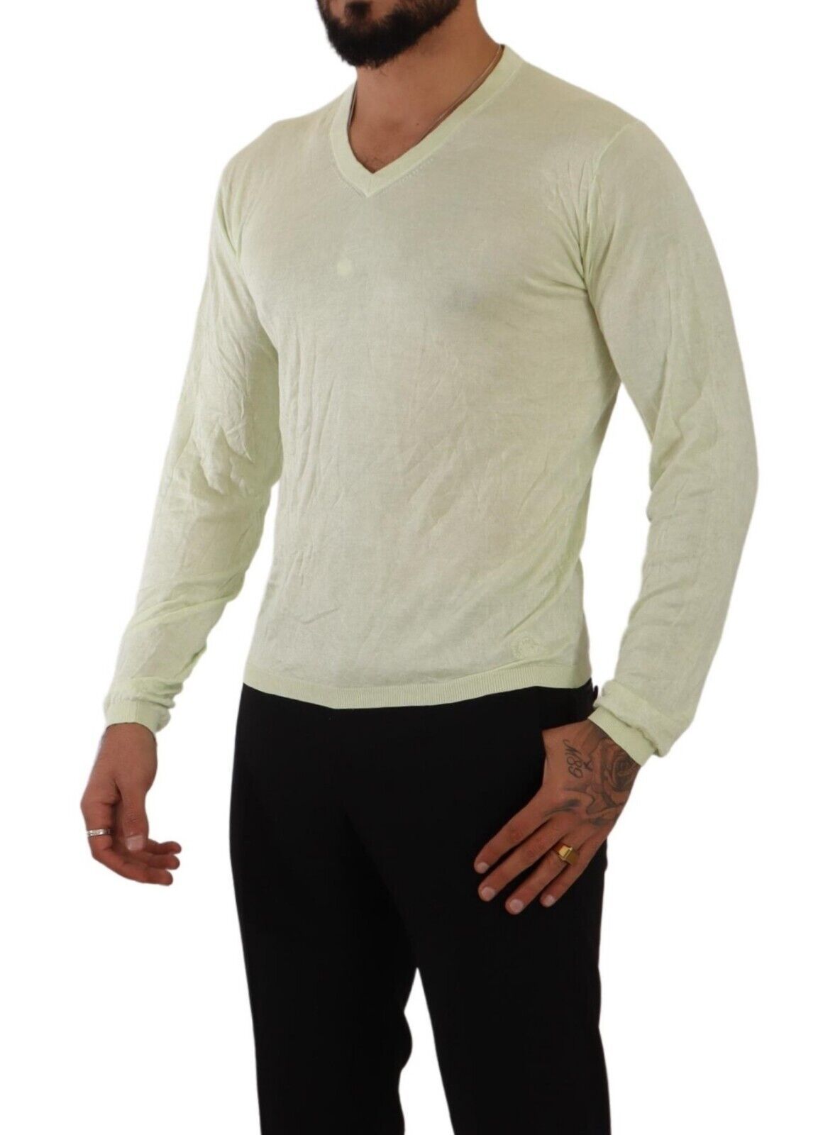 Domenico Tagliente Elegant V-neck sweater made of silk