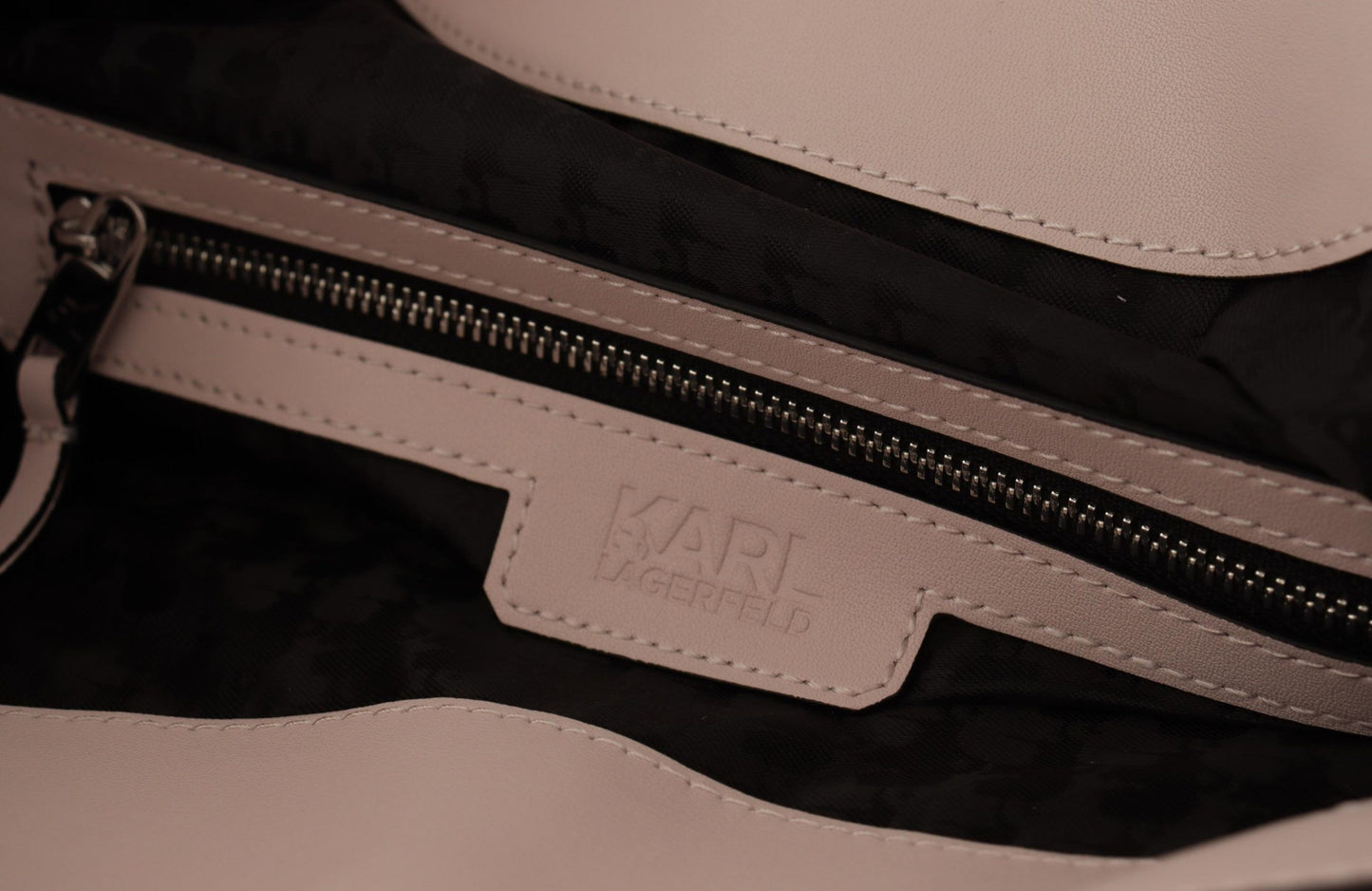 Karl Lagerfeld Elegant shoulder bag made of chalk leather in mauve