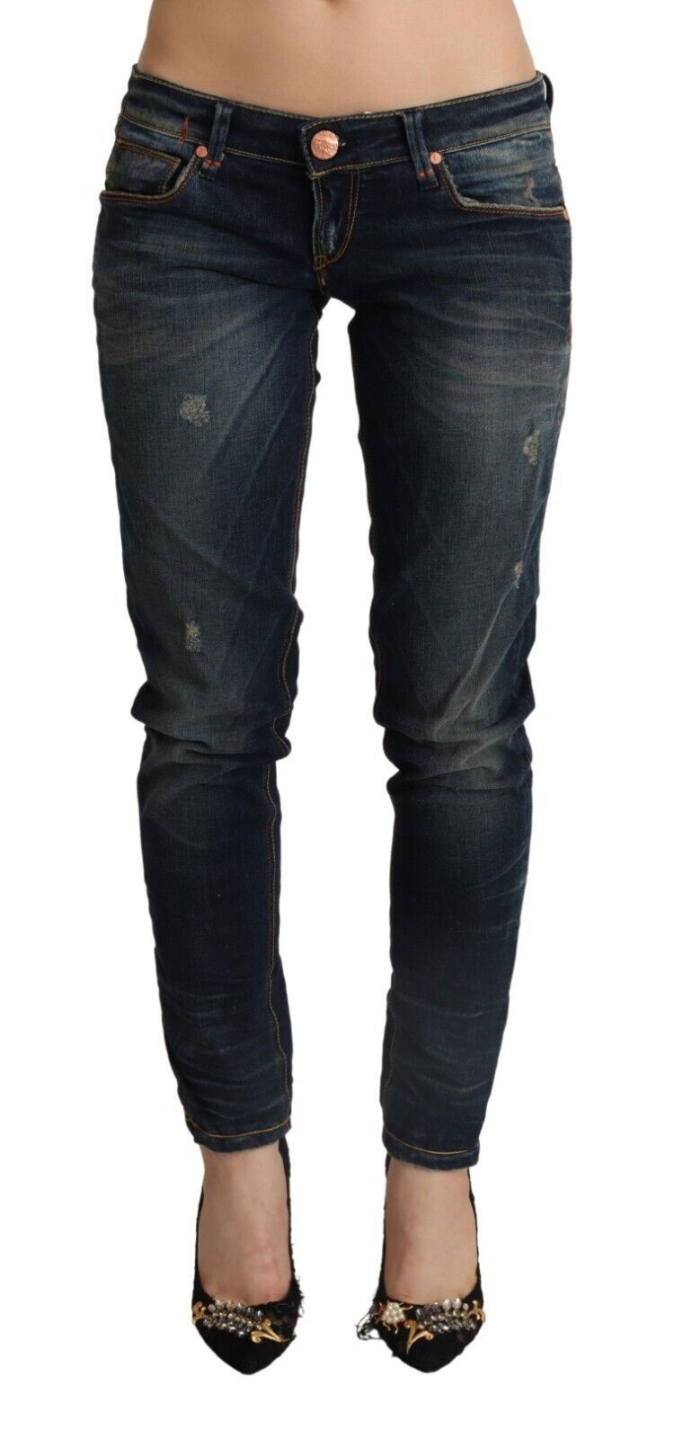 Eight chic dark blue slim fit denim for style lovers