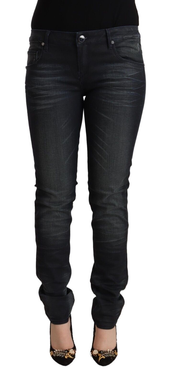 Acht Glatte schwarze gewaschene Slim Fit Jeans