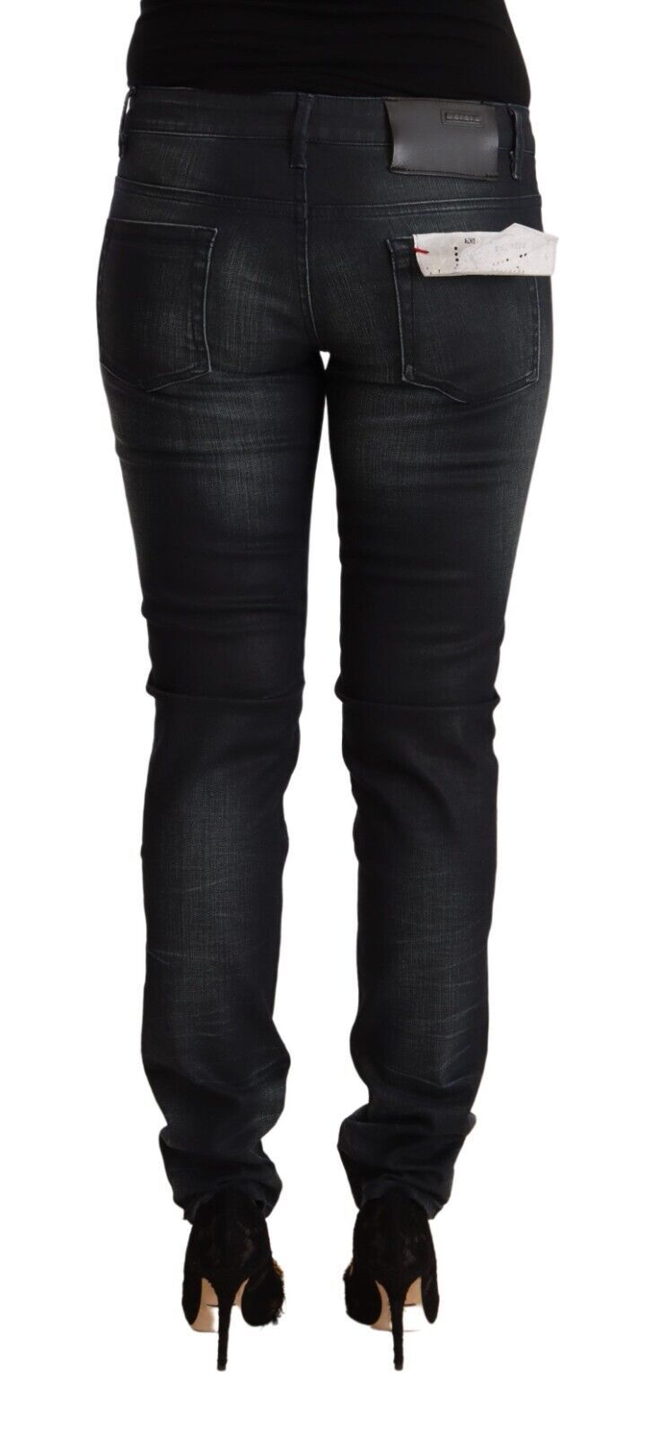 Acht Glatte schwarze gewaschene Slim Fit Jeans