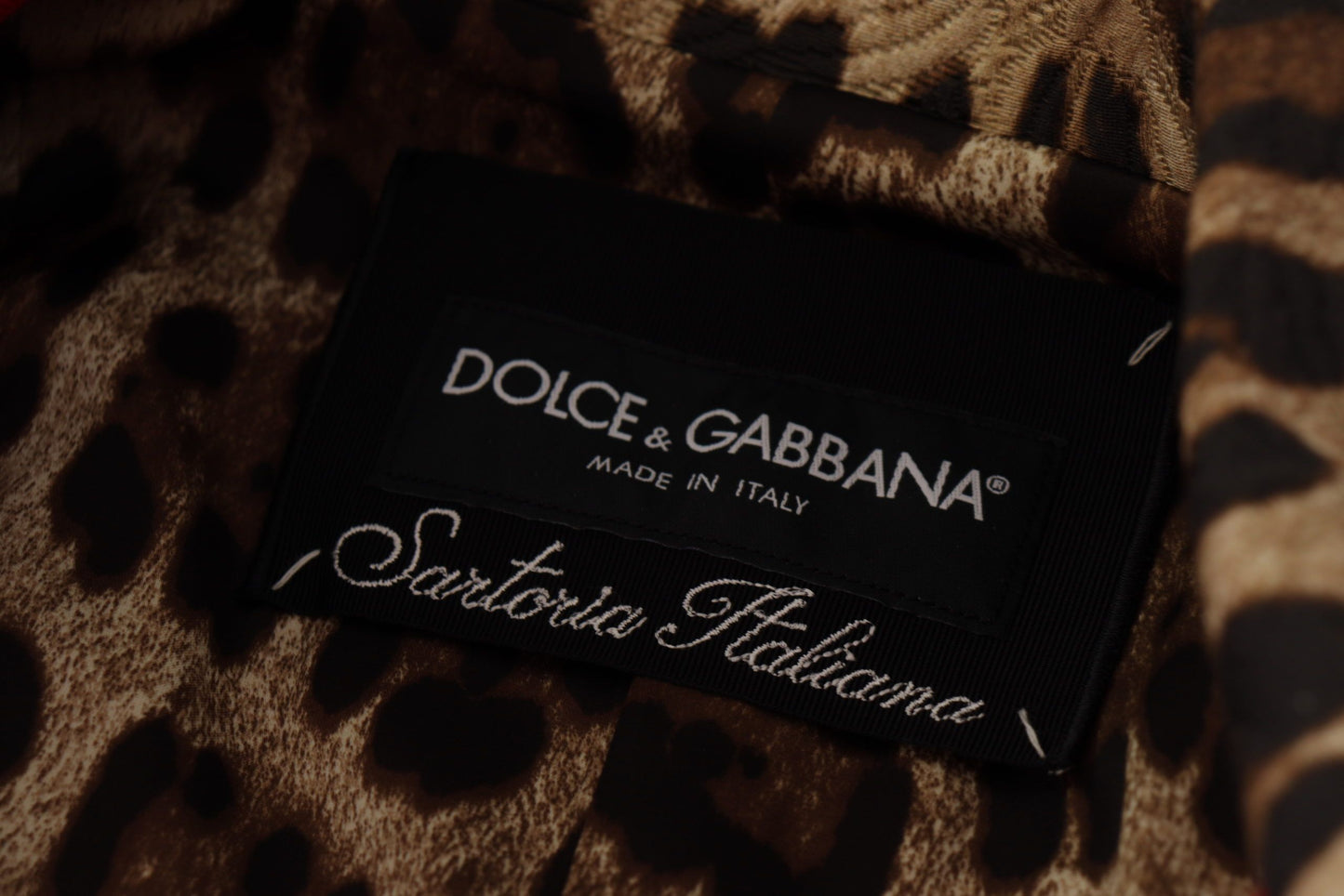 Dolce & Gabbana Eleganter roter Leoparden-Trenchcoat