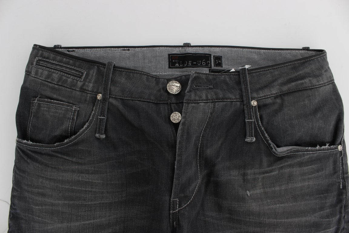 Acht Erhöhen Sie Ihren Stil mit zeitlosen grauen Jeans