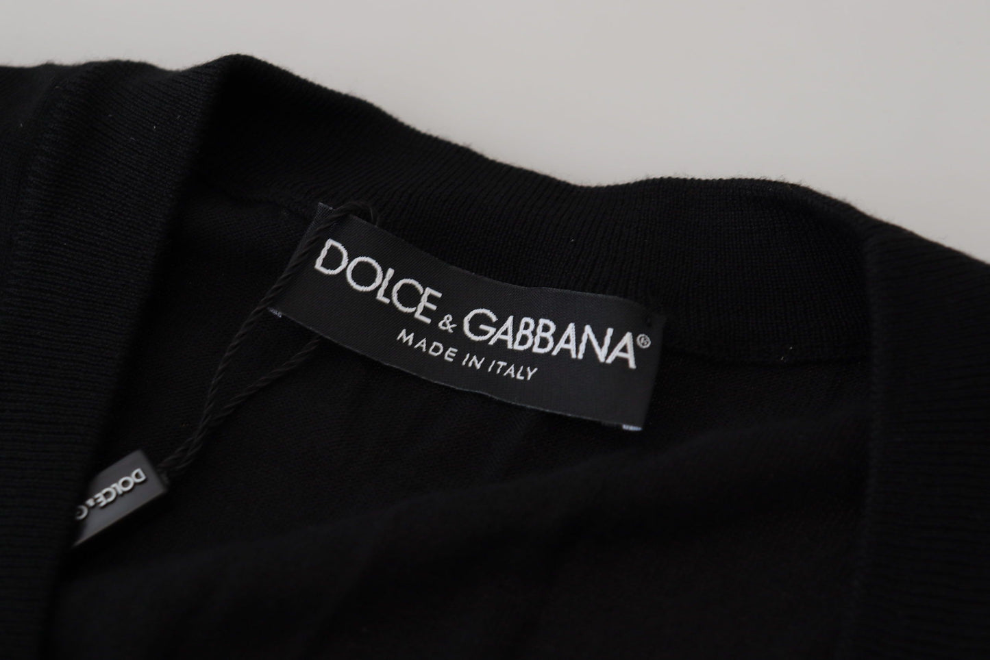 Dolce & Gabbana Elegante schwarze Strickjacke aus Wolle mit Knöpfen