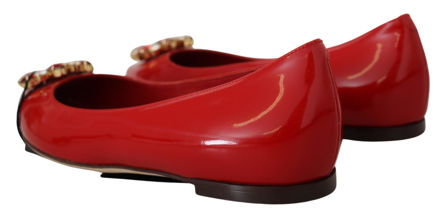 Dolce & Gabbana Rote Loafers aus Wildleder mit Kristall - Exquisite Eleganz