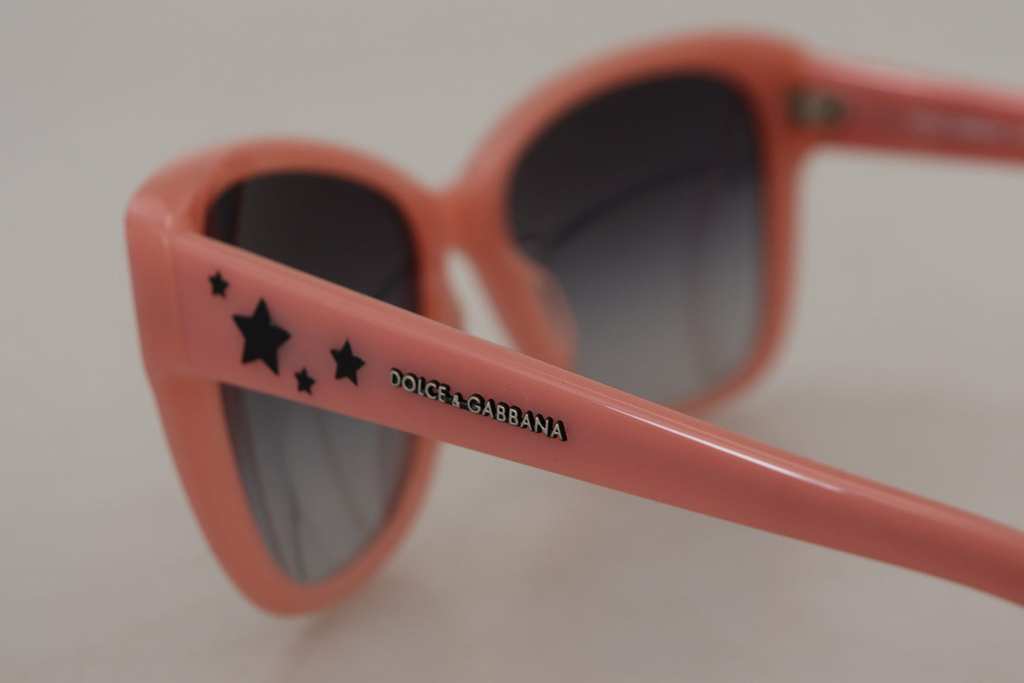 Dolce &amp; Gabbana Elegant sunglasses with pink gradient