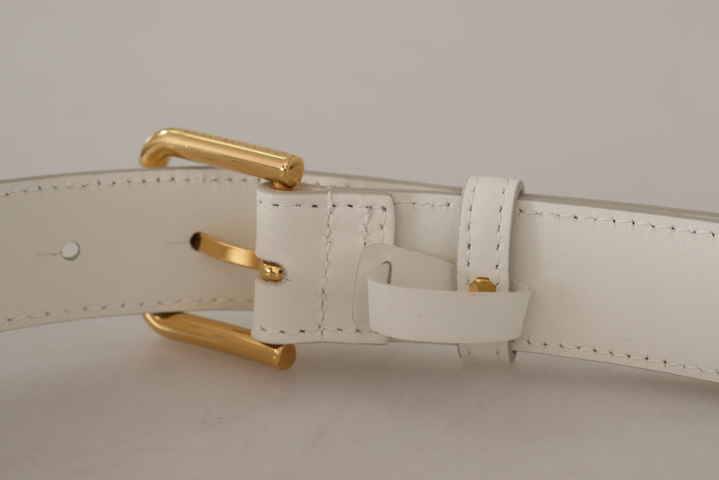 Dolce &amp; Gabbana Chic white leather belt with gold engraved buckle