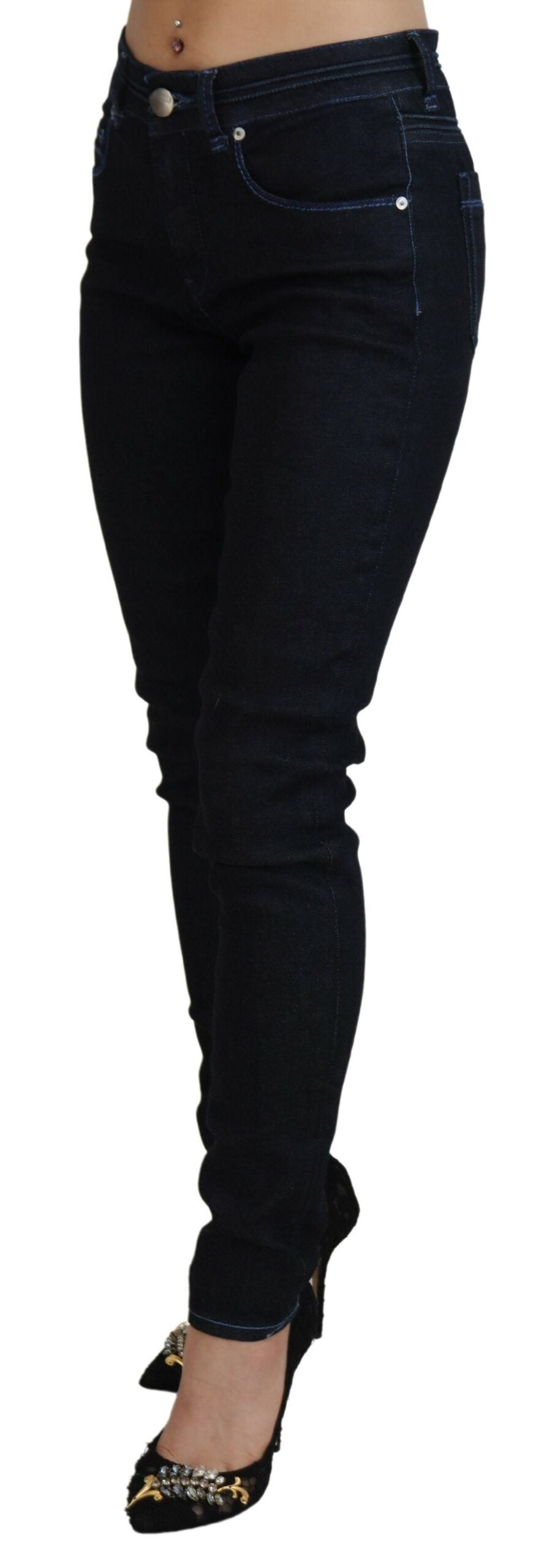 Eight chic slim-fit cotton denim in dark blue