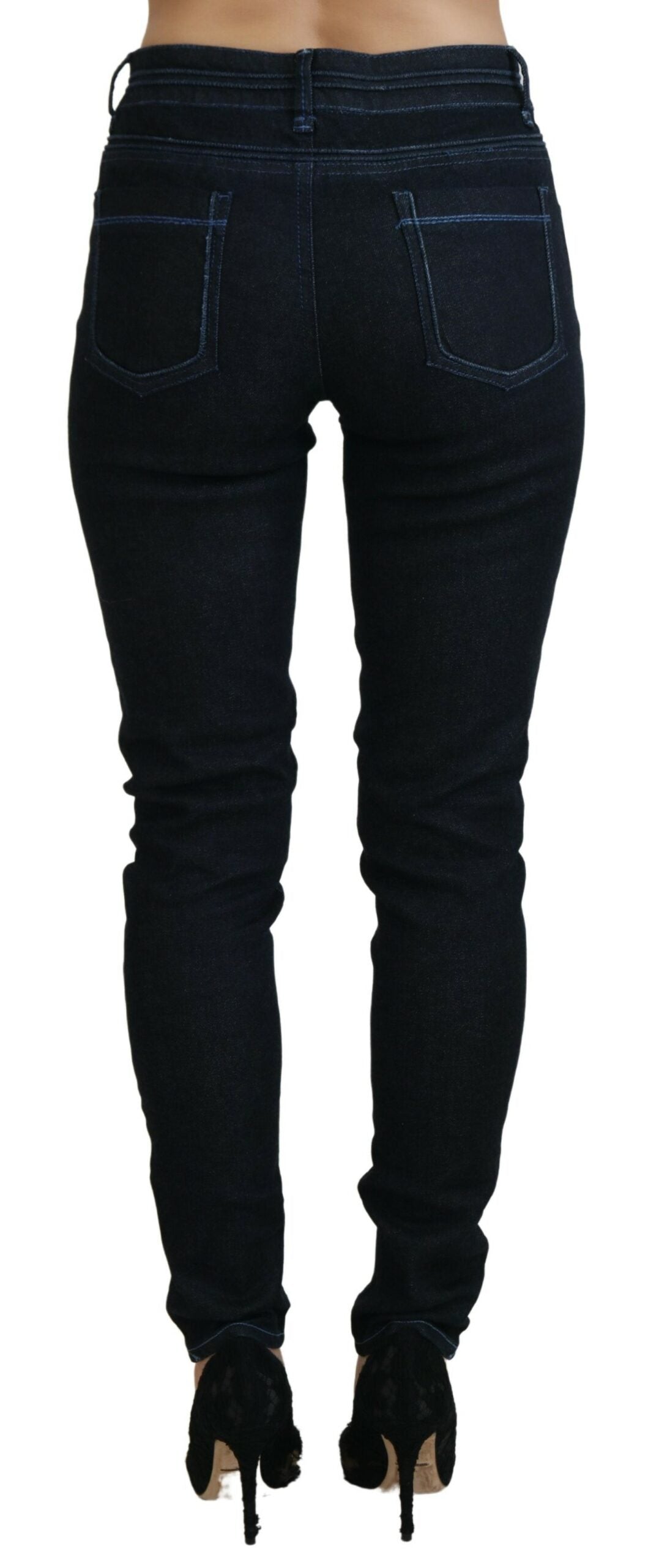 Eight chic slim-fit cotton denim in dark blue