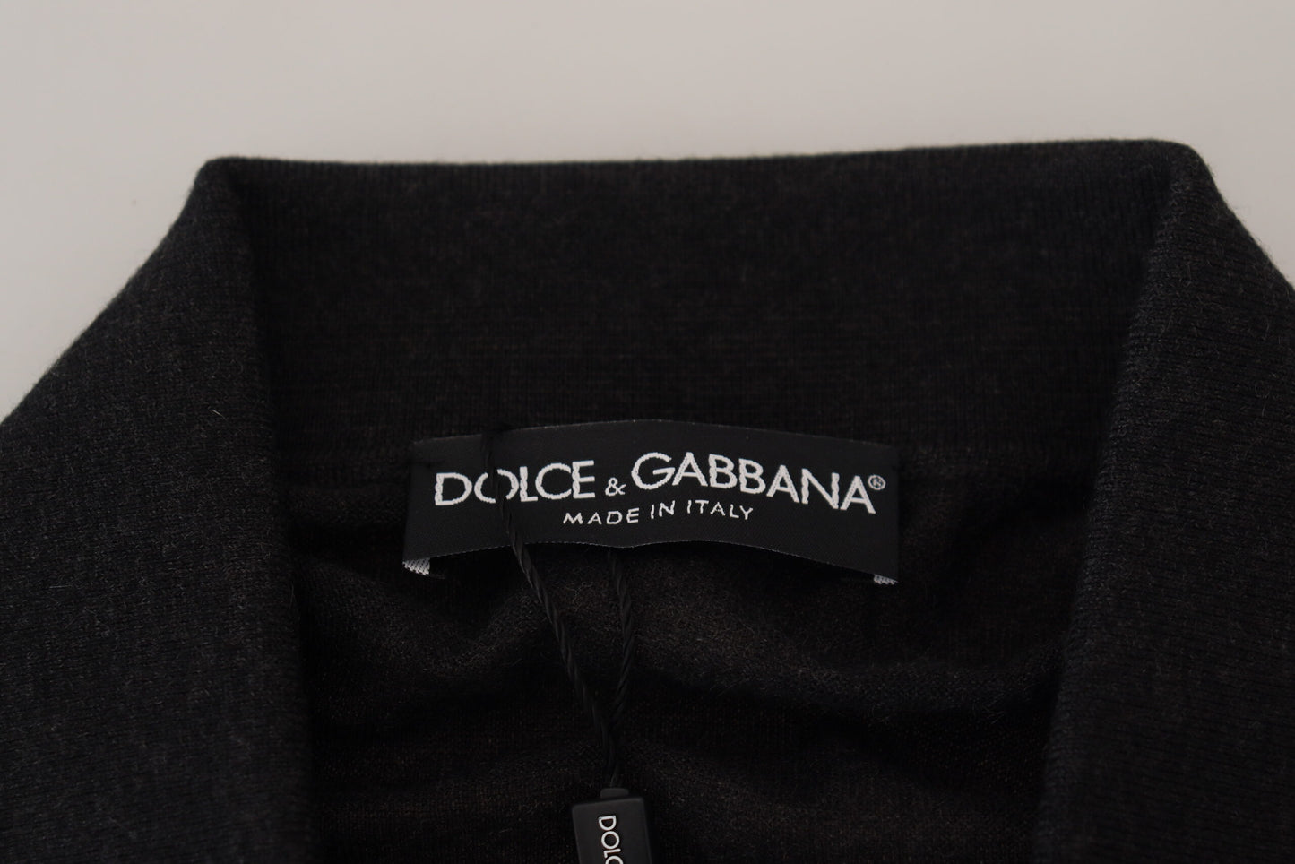 Dolce &amp; Gabbana Elegant black cashmere sweater