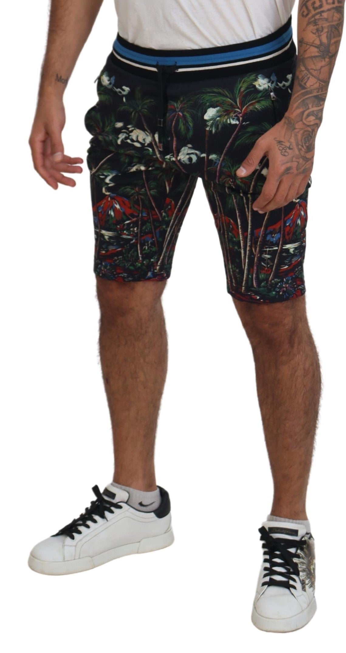 Dolce &amp; Gabbana Casual volcano print knee-length shorts