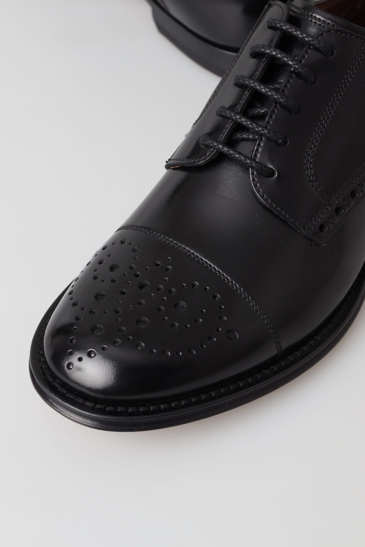 Dolce &amp; Gabbana Elegant Black Leather Oxford Wingtip Shoes