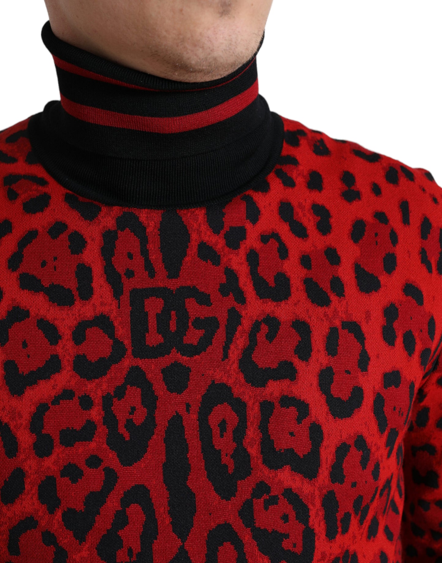 Dolce & Gabbana Eleganter Leoparden-Rollkragenpullover