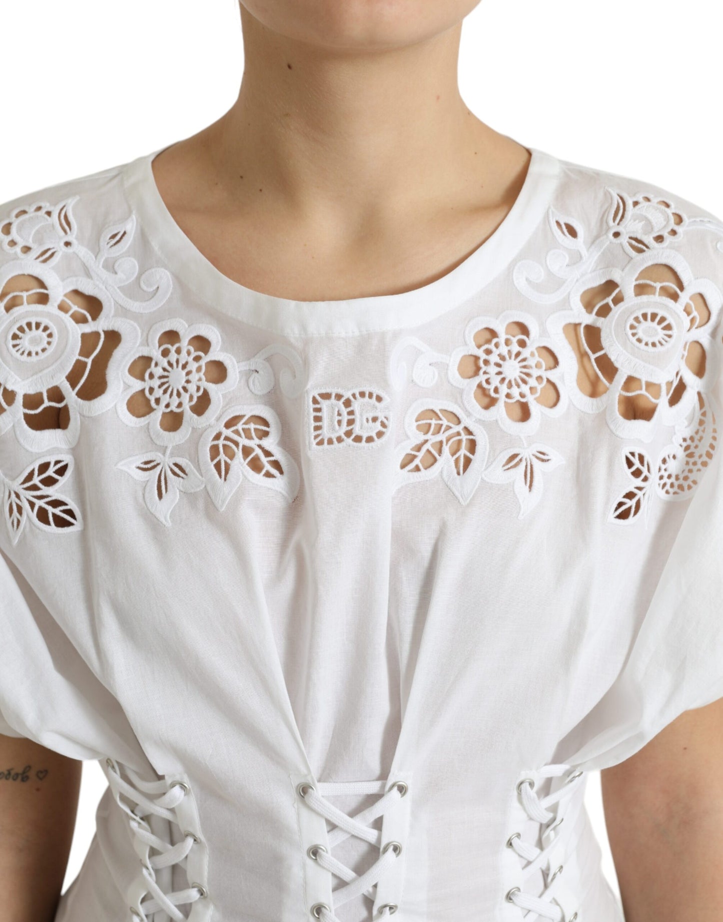 Dolce &amp; Gabbana Elegant white blouse with floral pattern to lace up