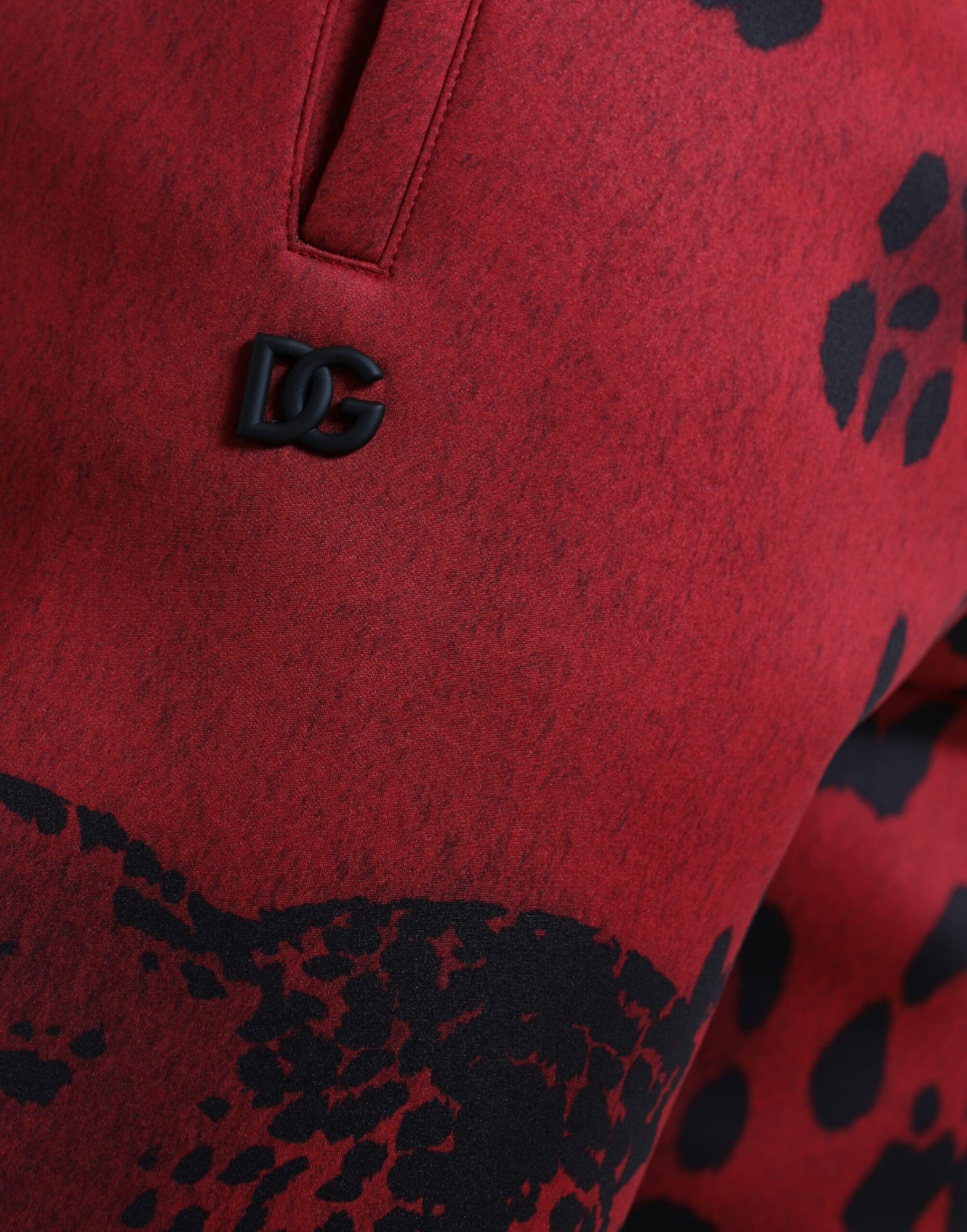 Dolce &amp; Gabbana Elegant jogging pants with leopard print in red and black