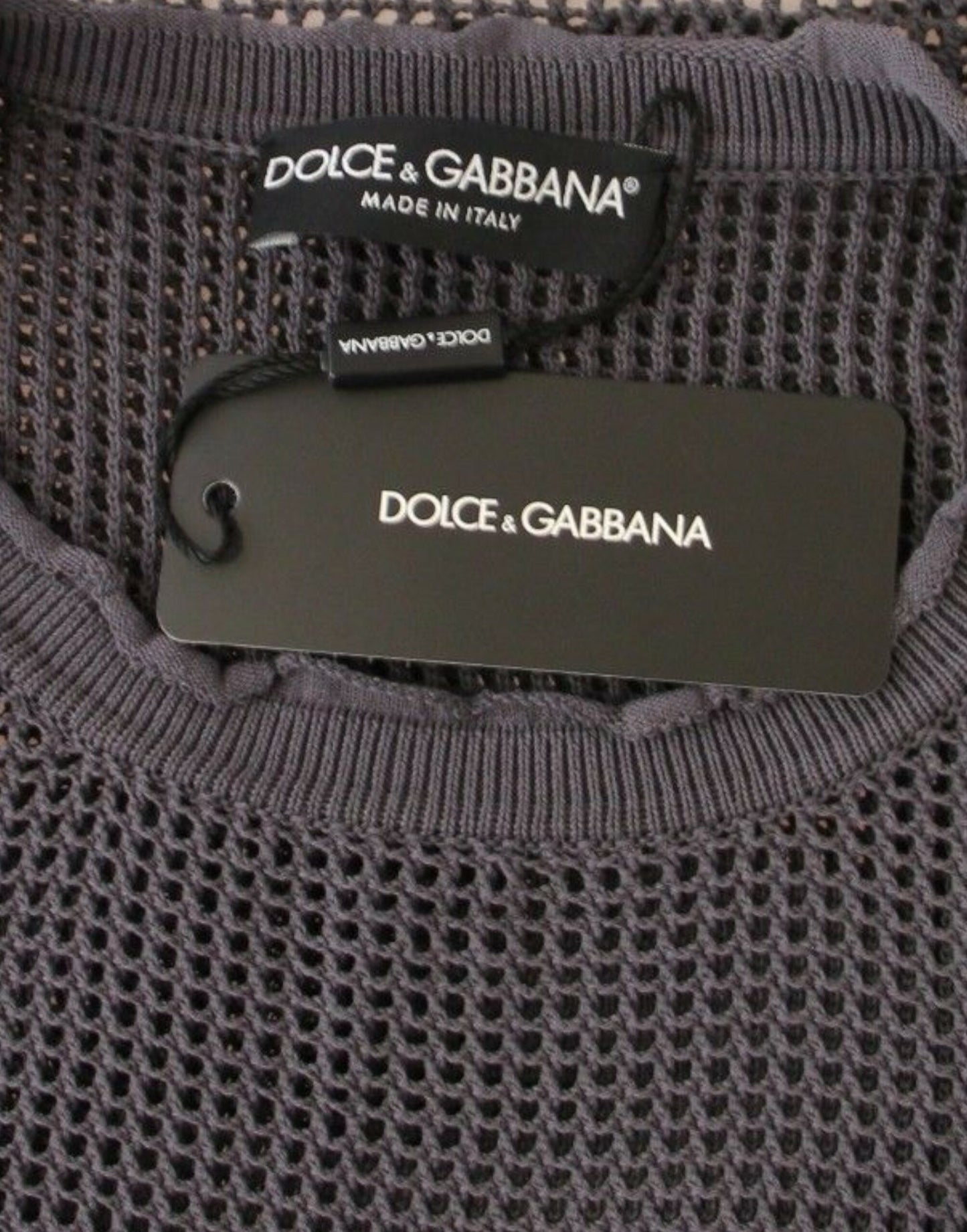 Dolce & Gabbana Eleganter Netzpullover mit Rundhalsausschnitt in Hellviolett