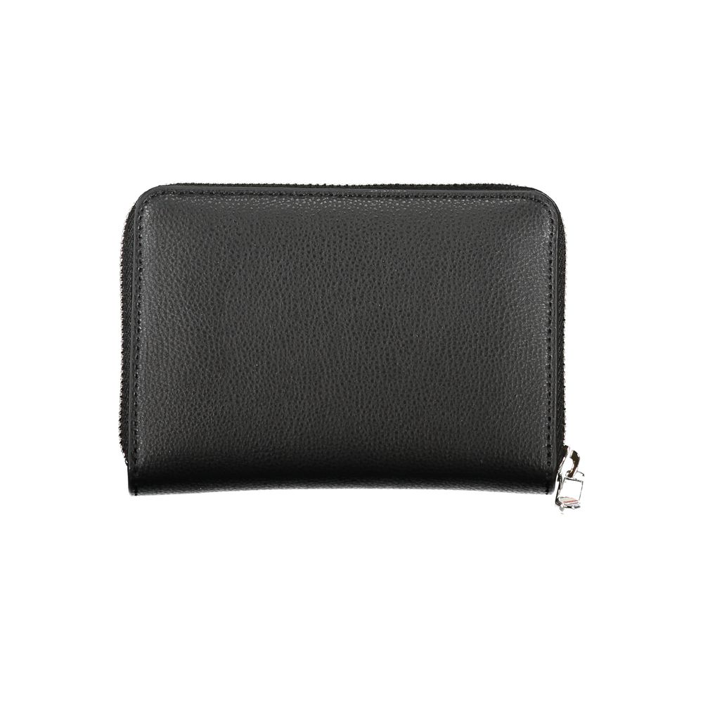 Tommy Hilfiger Elegant black wallet with zipper and multiple compartments