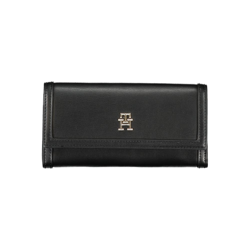 Tommy Hilfiger Elegant black wallet with two compartments