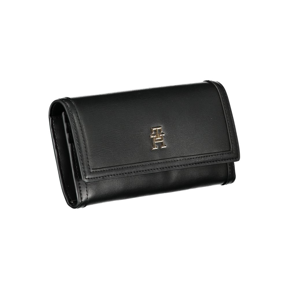 Tommy Hilfiger Elegant black wallet with two compartments