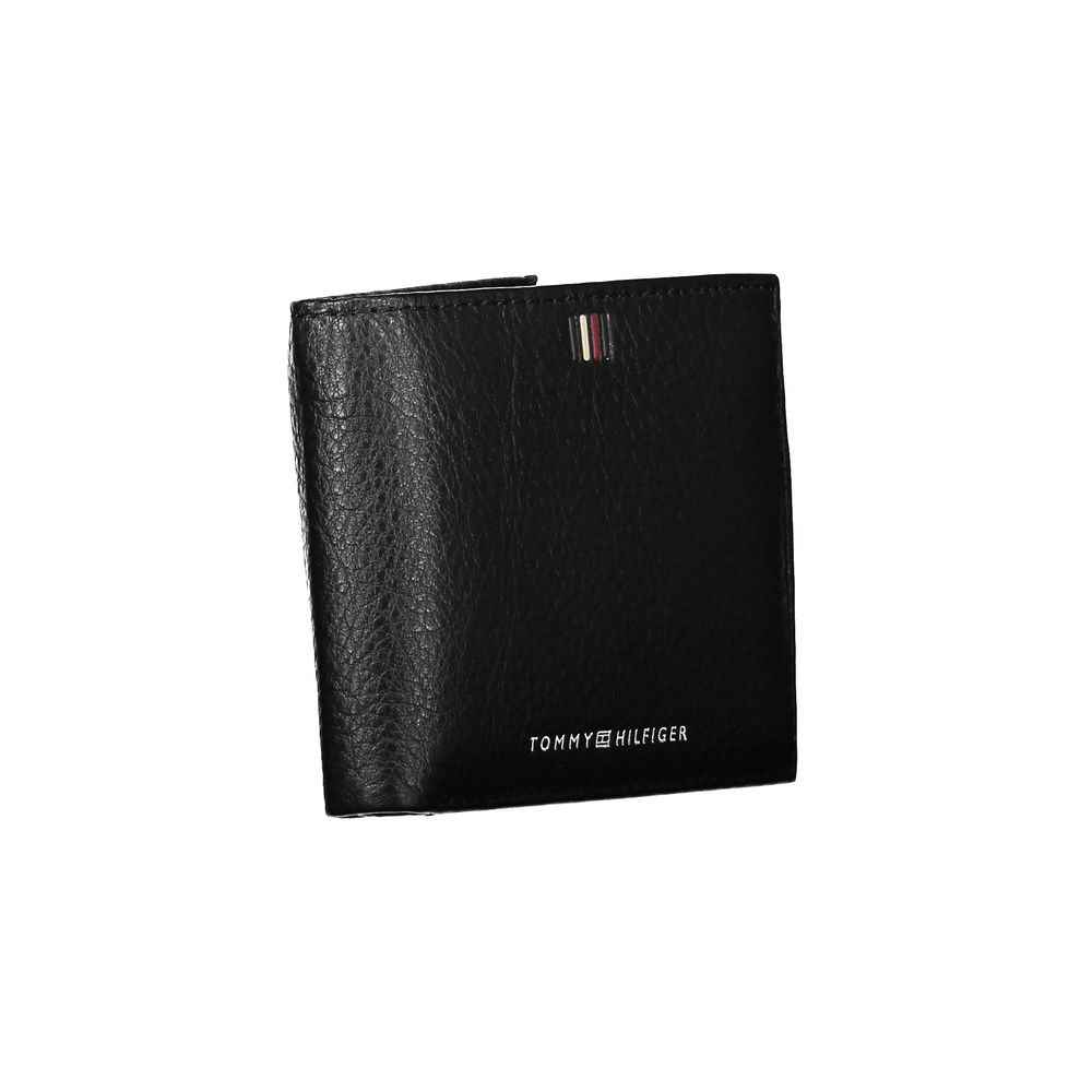 Tommy Hilfiger Elegant wallet made of black leather with plenty of storage space