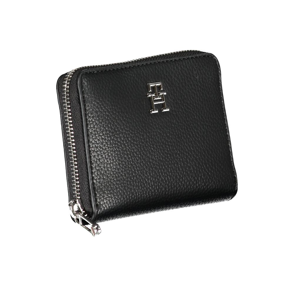 Tommy Hilfiger Elegant wallet made of black polyethylene