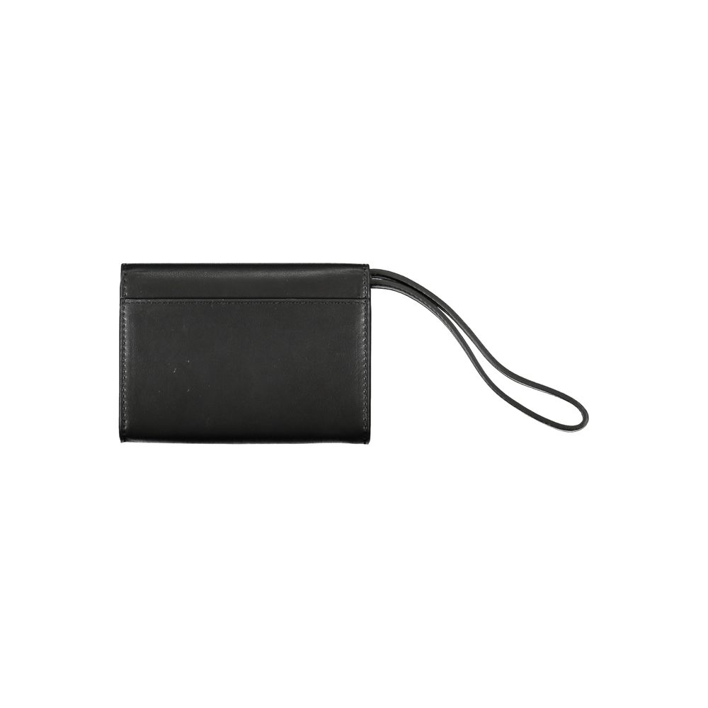 Calvin Klein Elegant compact designer wallet in black