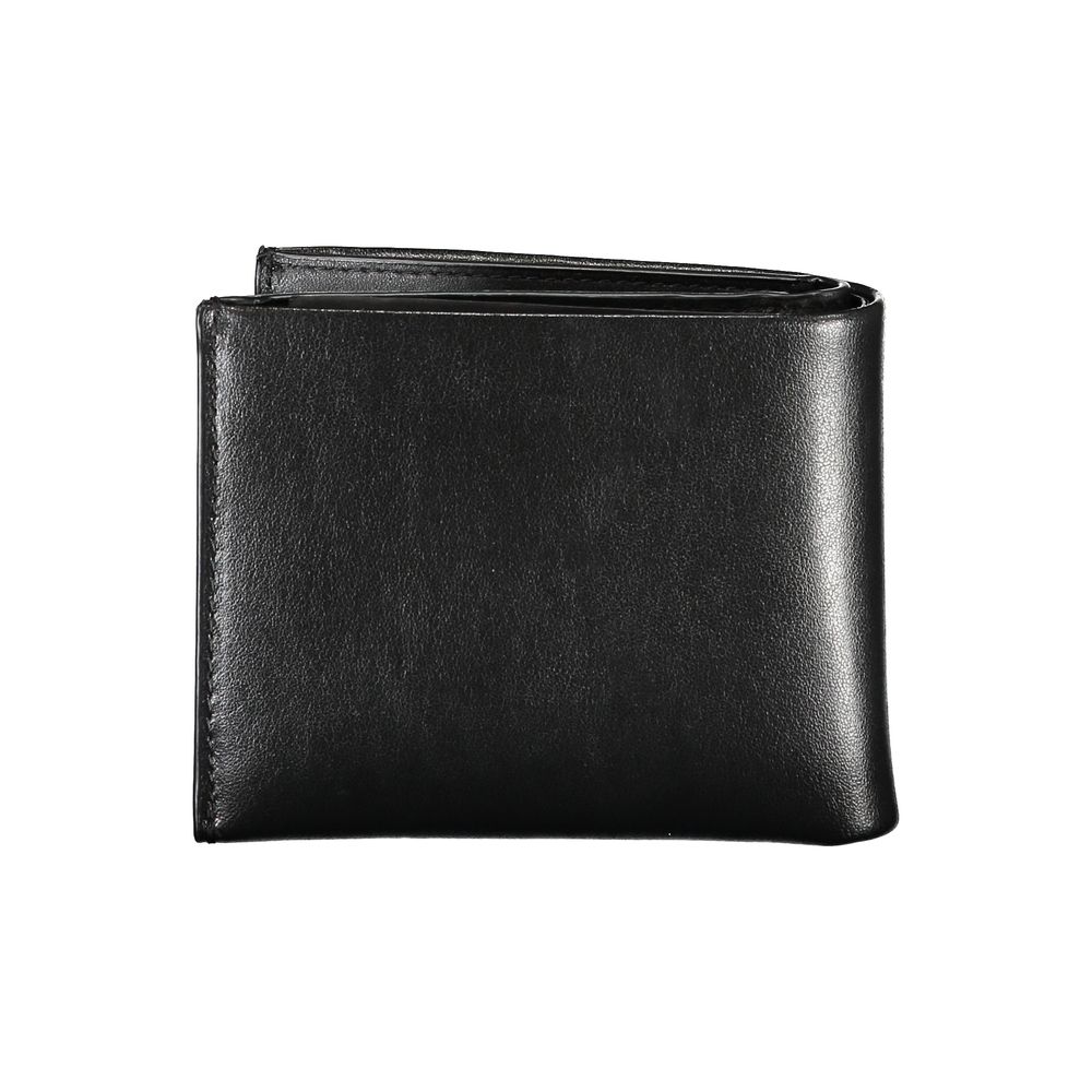 Calvin Klein Elegant wallet made of black leather with two compartments