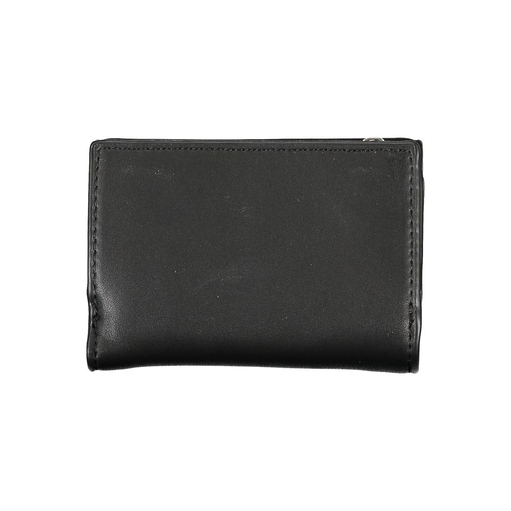 Calvin Klein Elegant wallet made of black polyethylene