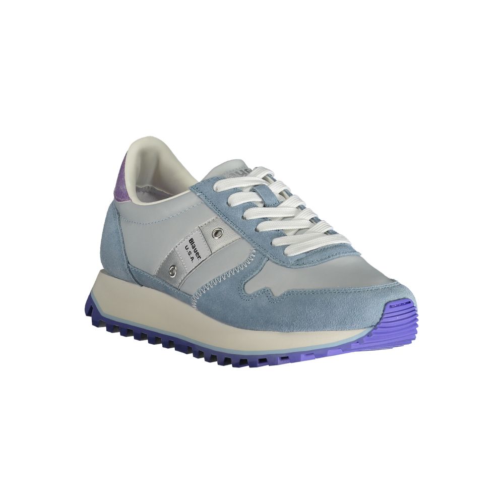 Blauer Sneaker aus hellblauem Polyester