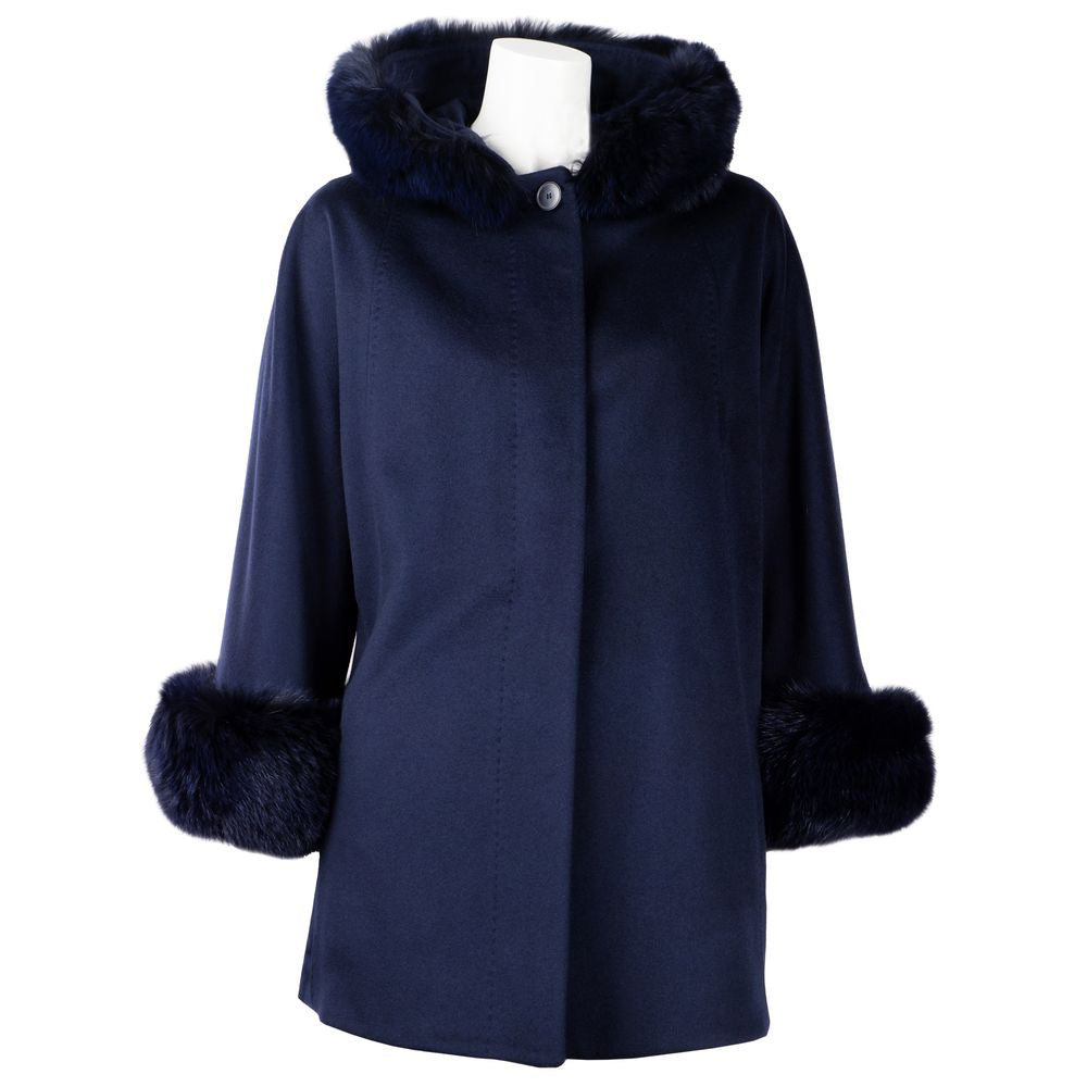 Made in Italy Elegant short coat made of virgin wool with fur trim