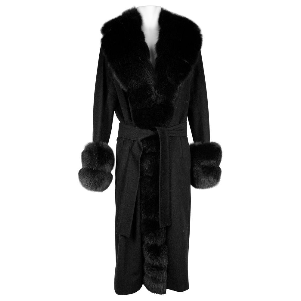 Made in Italy Elegant virgin wool coat with luxurious fox fur trim