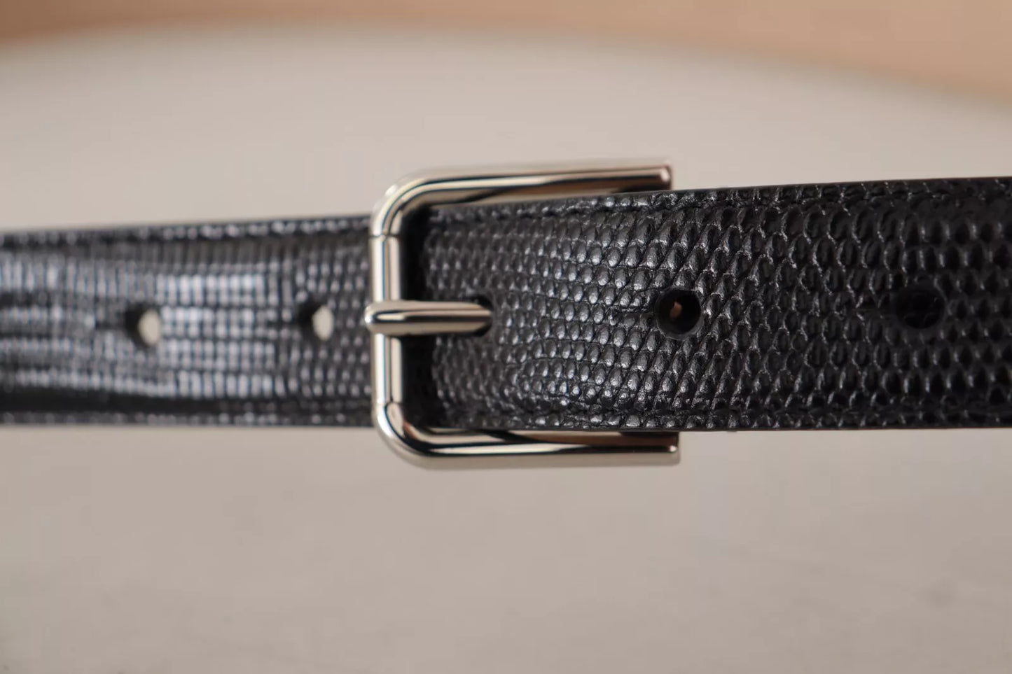 Dolce &amp; Gabbana Black classic leather belt with silver metal buckle