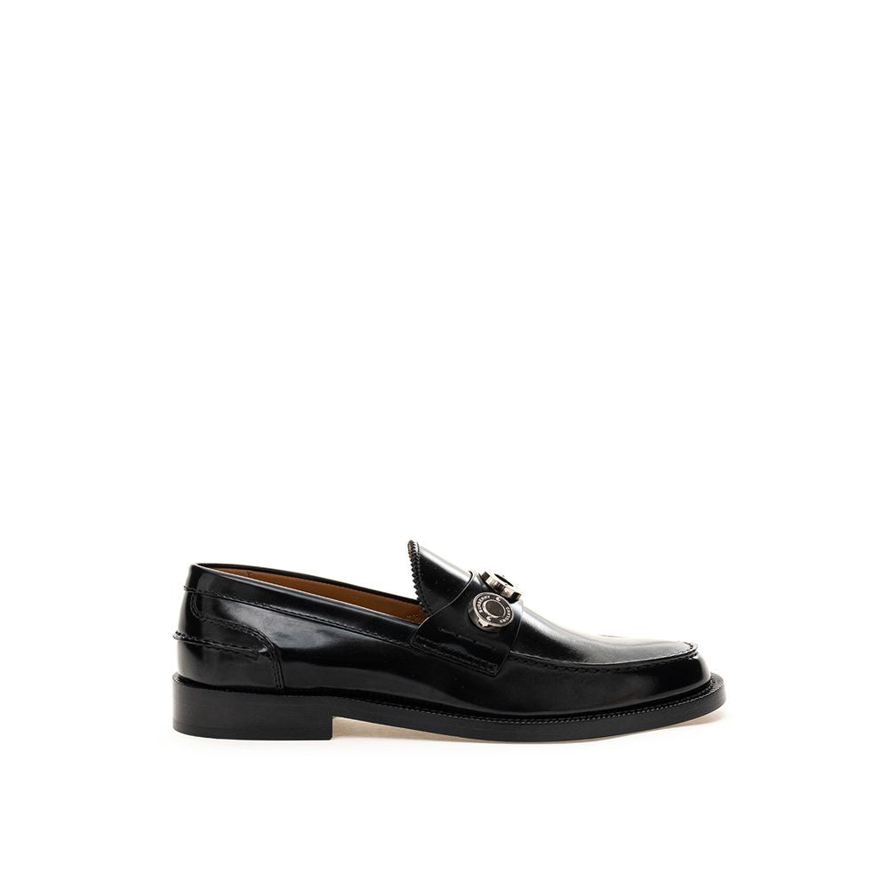 Burberry Elegant flat leather shoes in timeless black