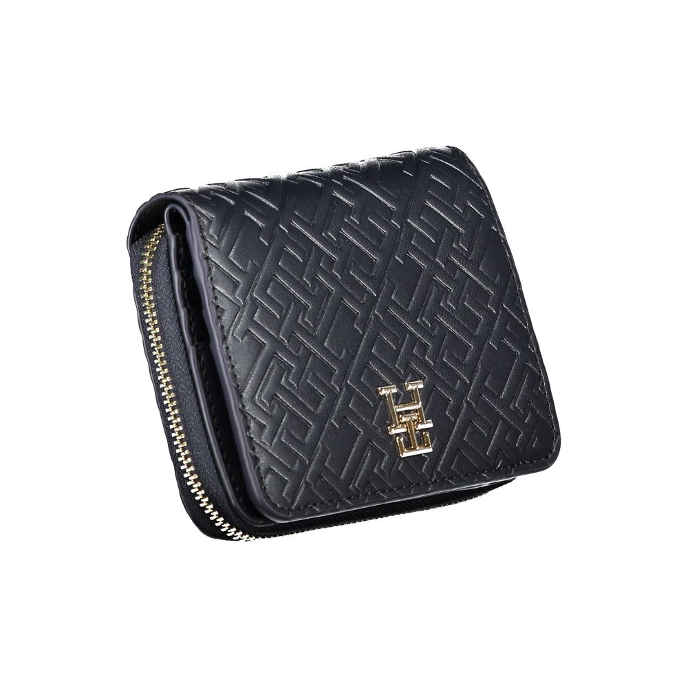 Tommy Hilfiger wallet made of blue polyethylene