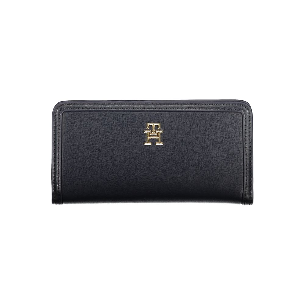 Tommy Hilfiger wallet made of blue polyethylene