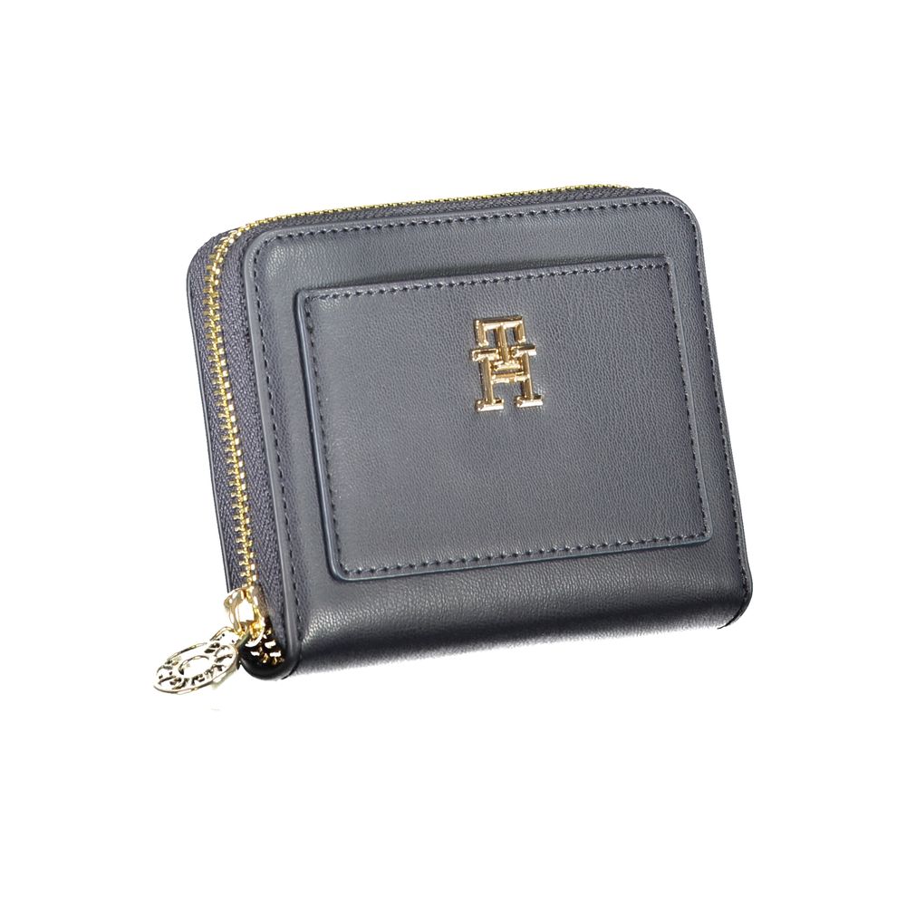 Tommy Hilfiger wallet made of blue polyethylene