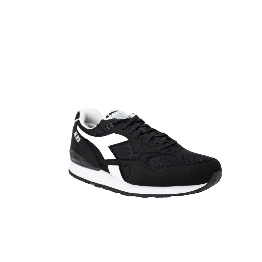 Diadora Schwarzer Stoffsneaker