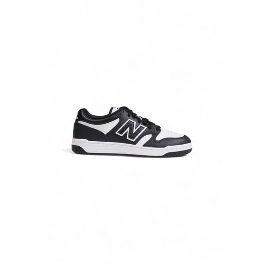 New Balance Schwarzer und weißer Leder-Sneaker