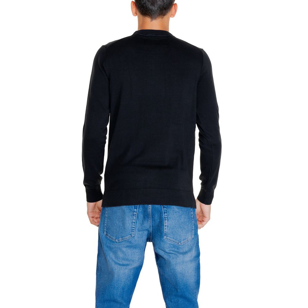 Calvin Klein Jeans Schwarzer Pullover aus recycelter Baumwolle