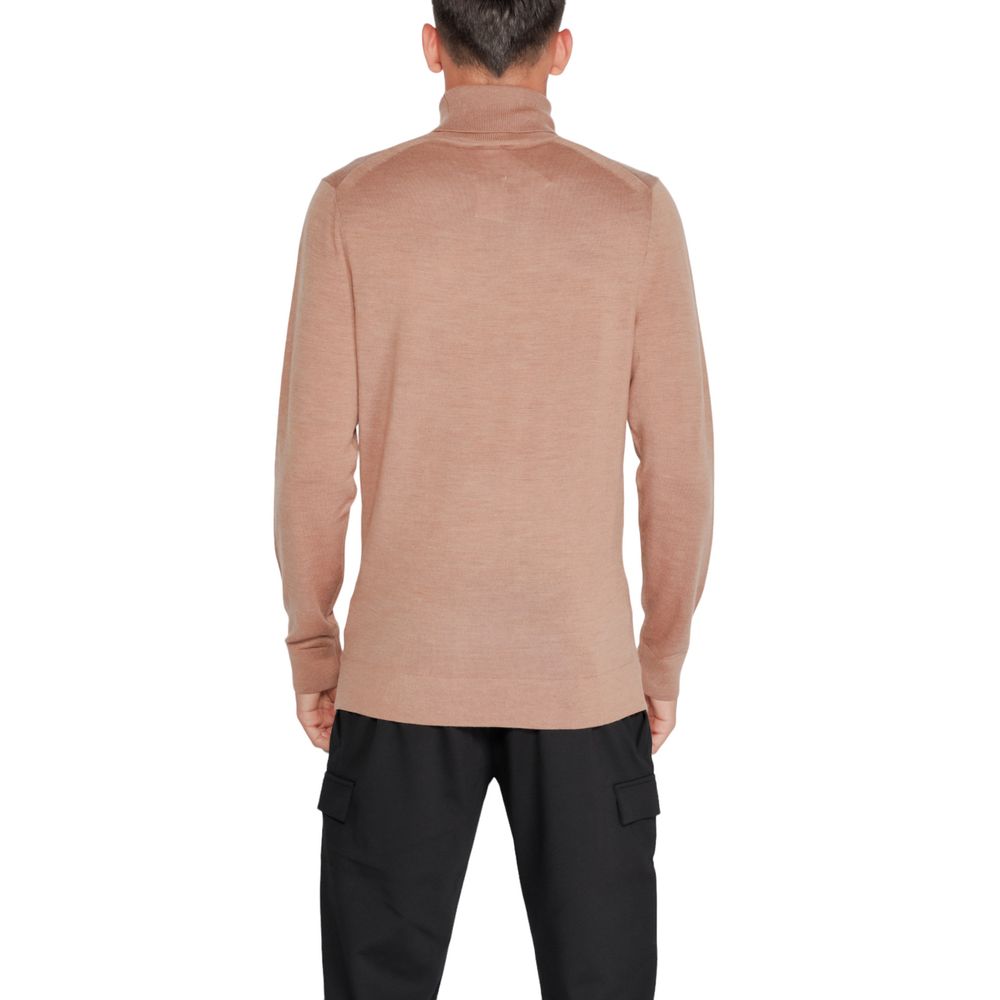 Calvin Klein Beigefarbener Pullover aus Wolle