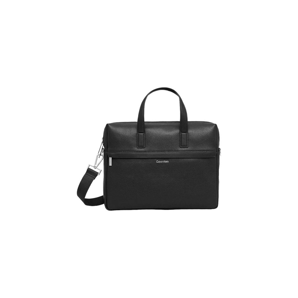 Calvin Klein Schwarze Tasche aus recyceltem Polyester