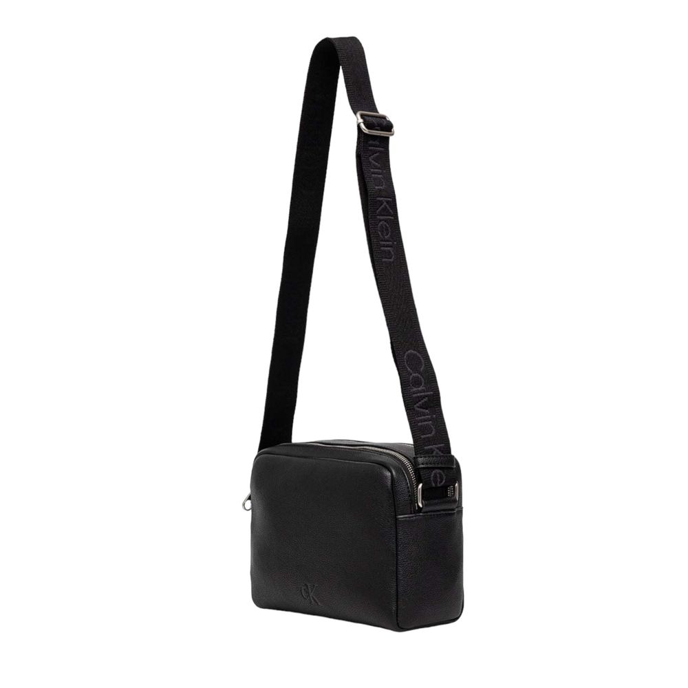 Calvin Klein Jeans Schwarze Polyethylen-Handtasche