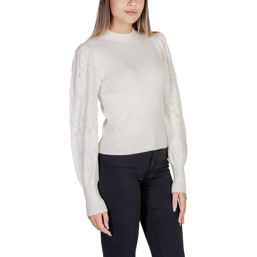 Vero Moda Cremefarbene Viskose-Oberteile & T-Shirt