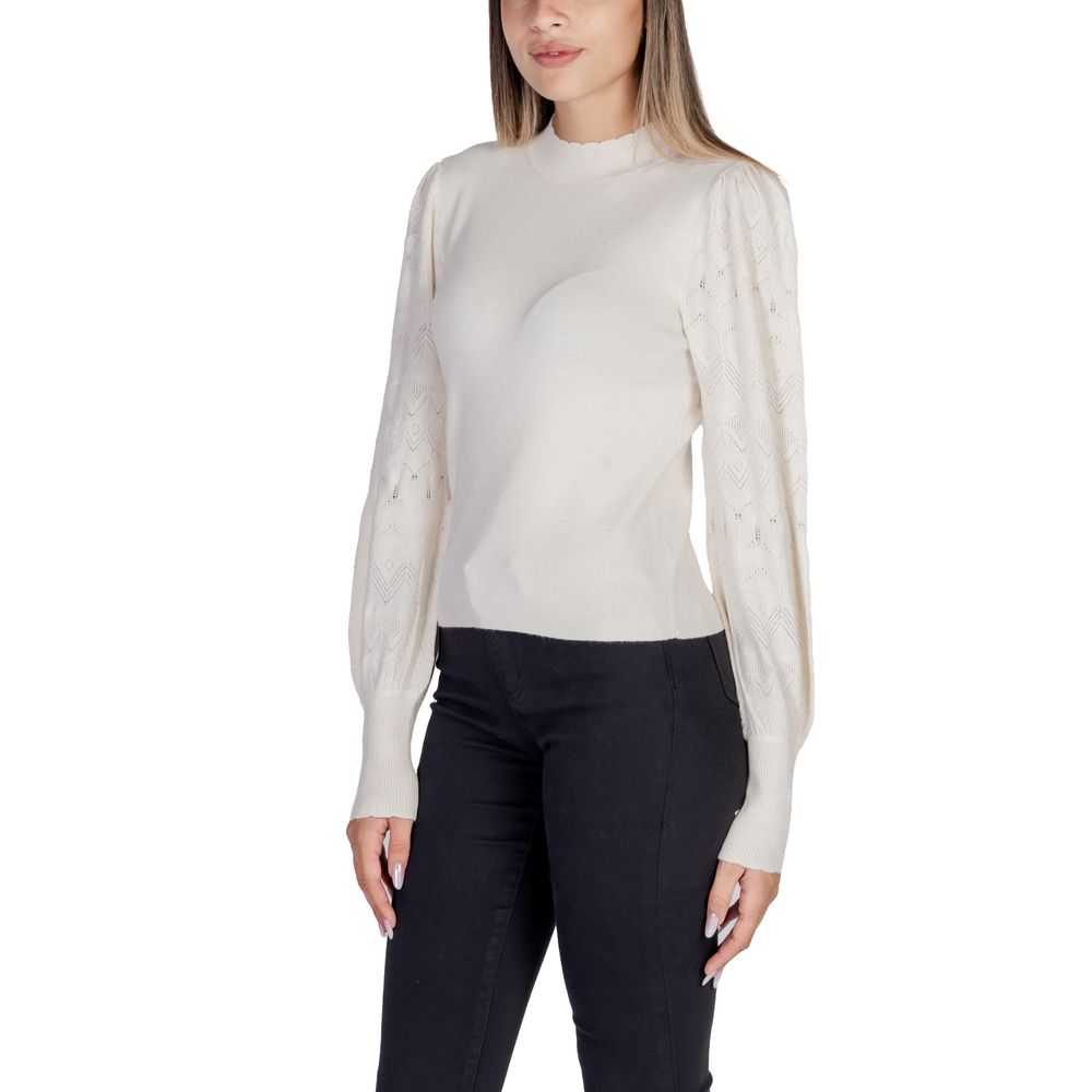 Vero Moda Cremefarbene Viskose-Oberteile & T-Shirt