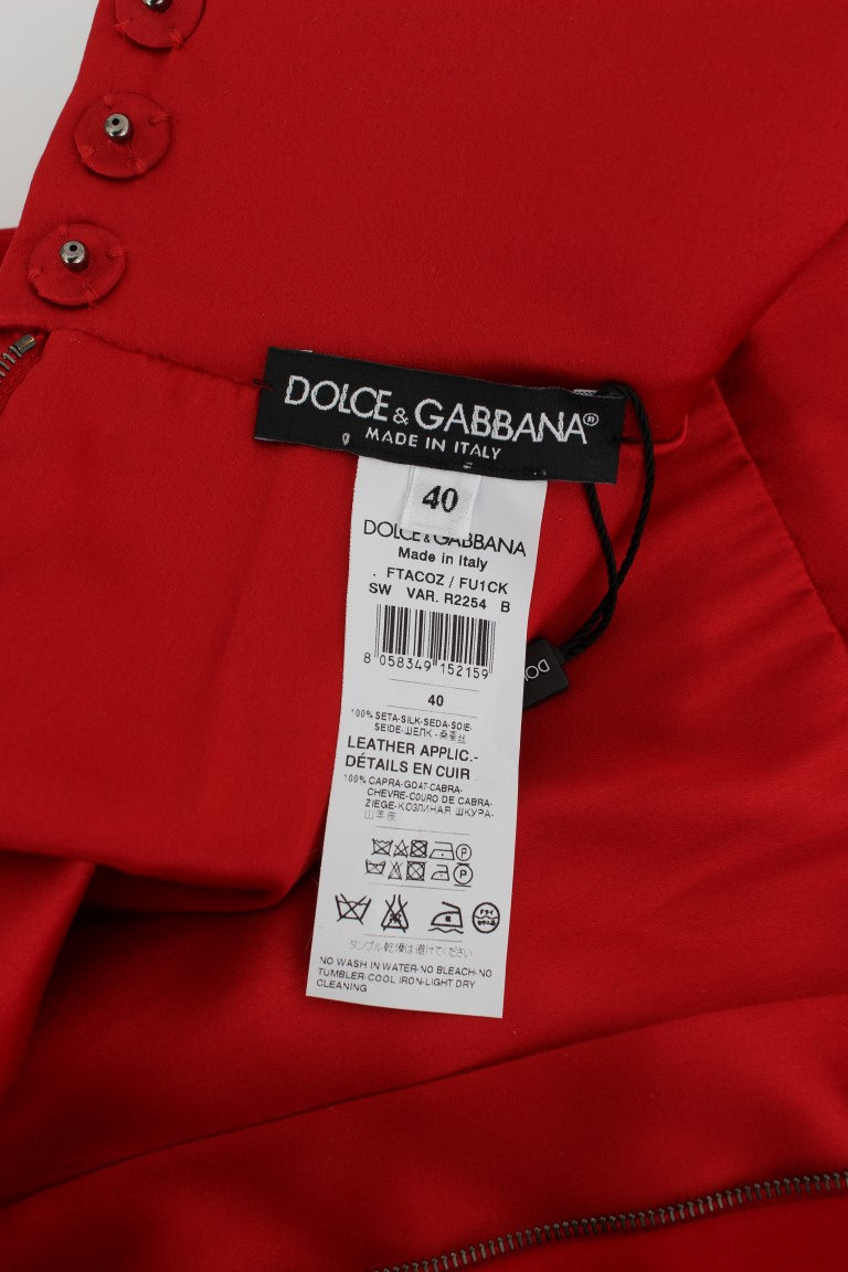 Dolce & Gabbana Elegante Minishorts aus roter Seide mit Stickerei